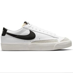 Nike Women's Nike Blazer Low '77 Shoes